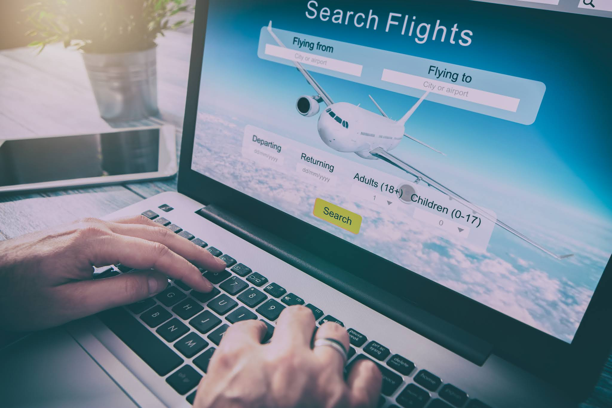 Booking cheap flights - plan ahead for budget travelling. How to travel cheap