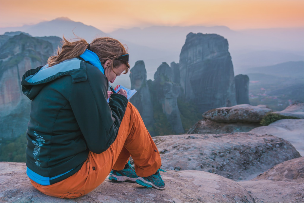 travel writters get paid to travel the world!