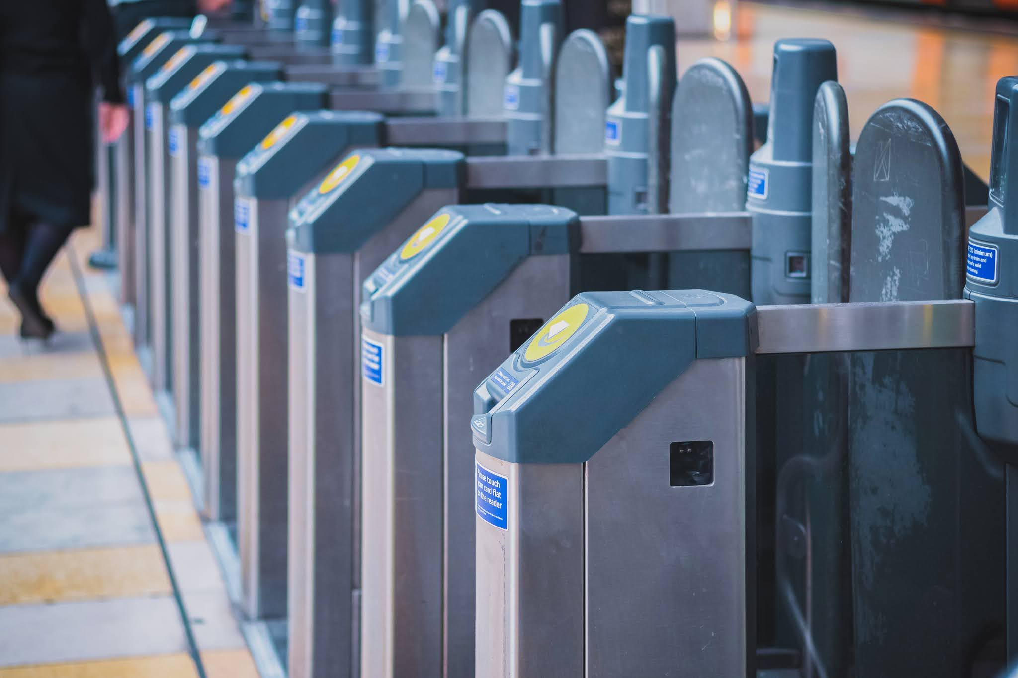 things to know before moving to London - have your oyster card ready