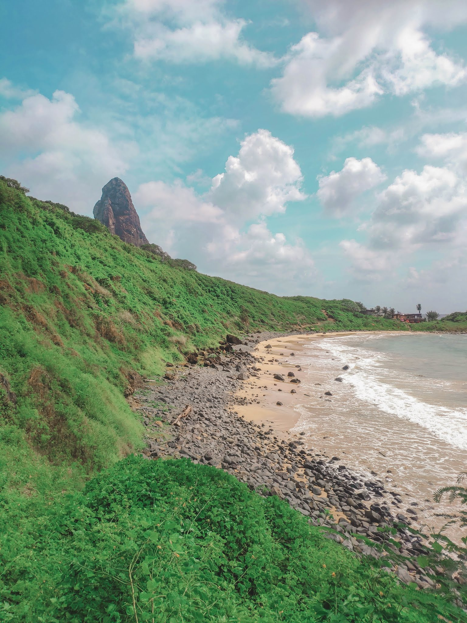 Guide to Fernando de Noronha Beaches - Praia do Cachorro to Praia do Meio
