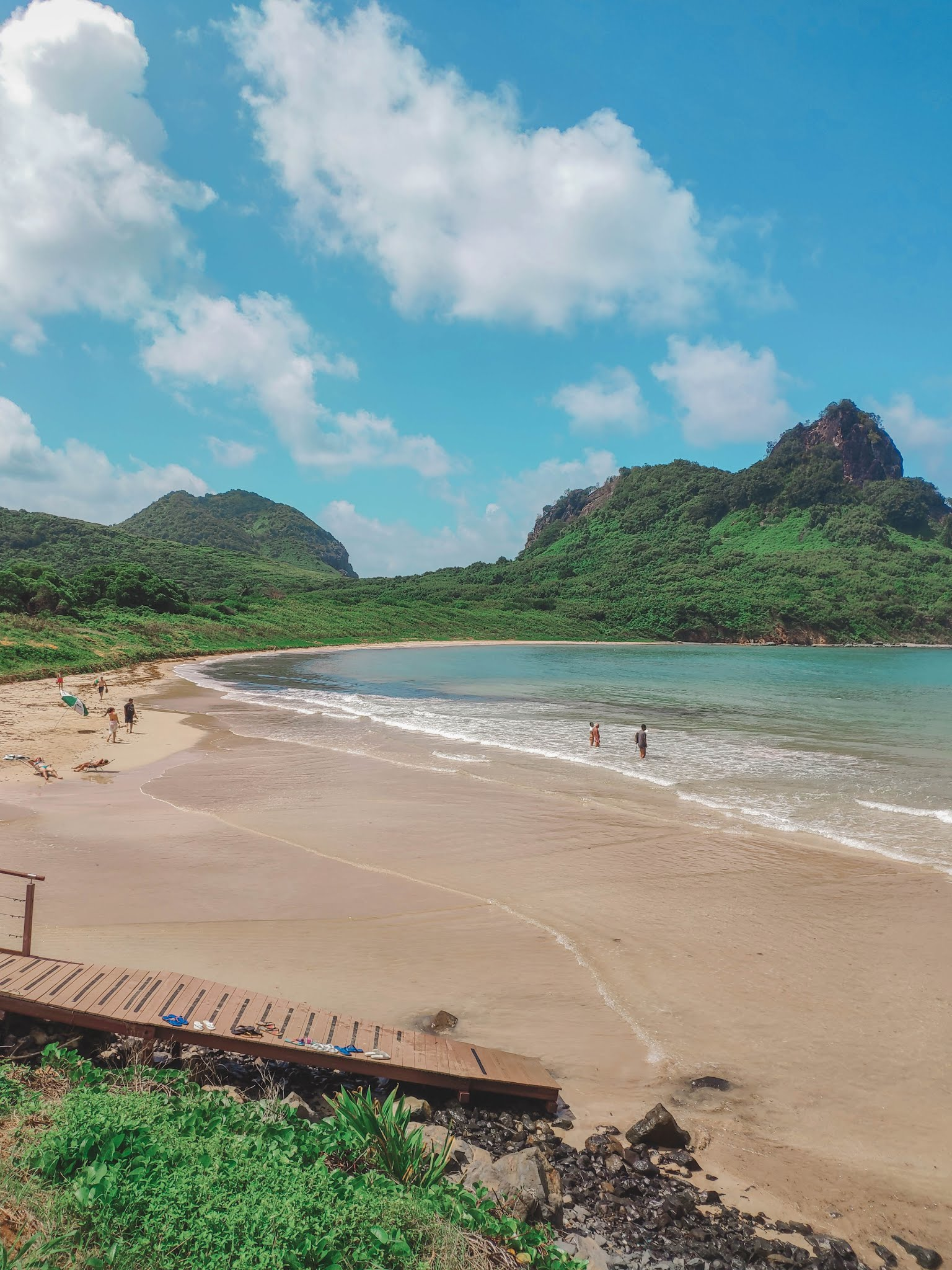 Guide to Fernando de Noronha Beaches - View towards Praia do Sueste