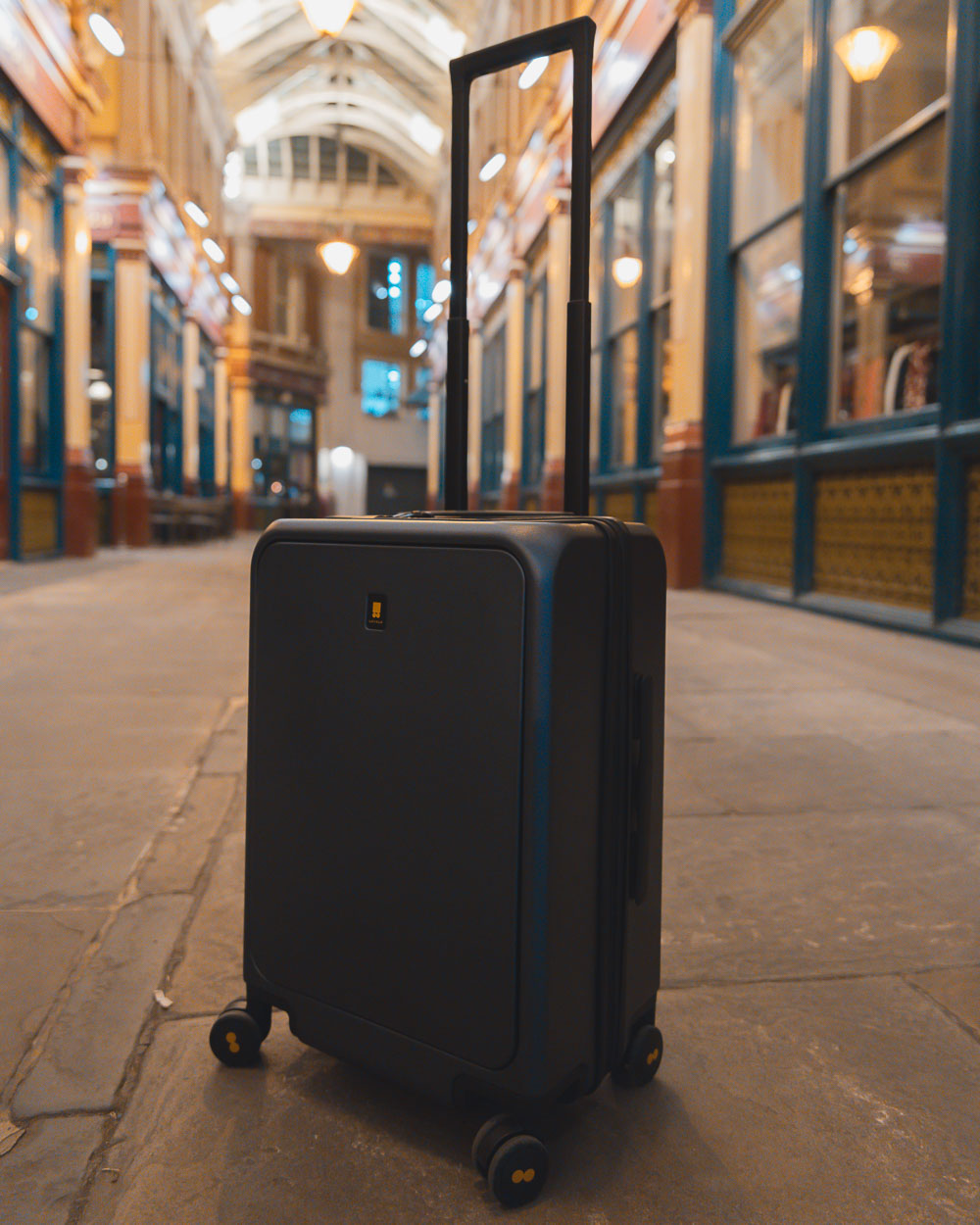 Level8 Road Runner Pro Carry-On in Grey